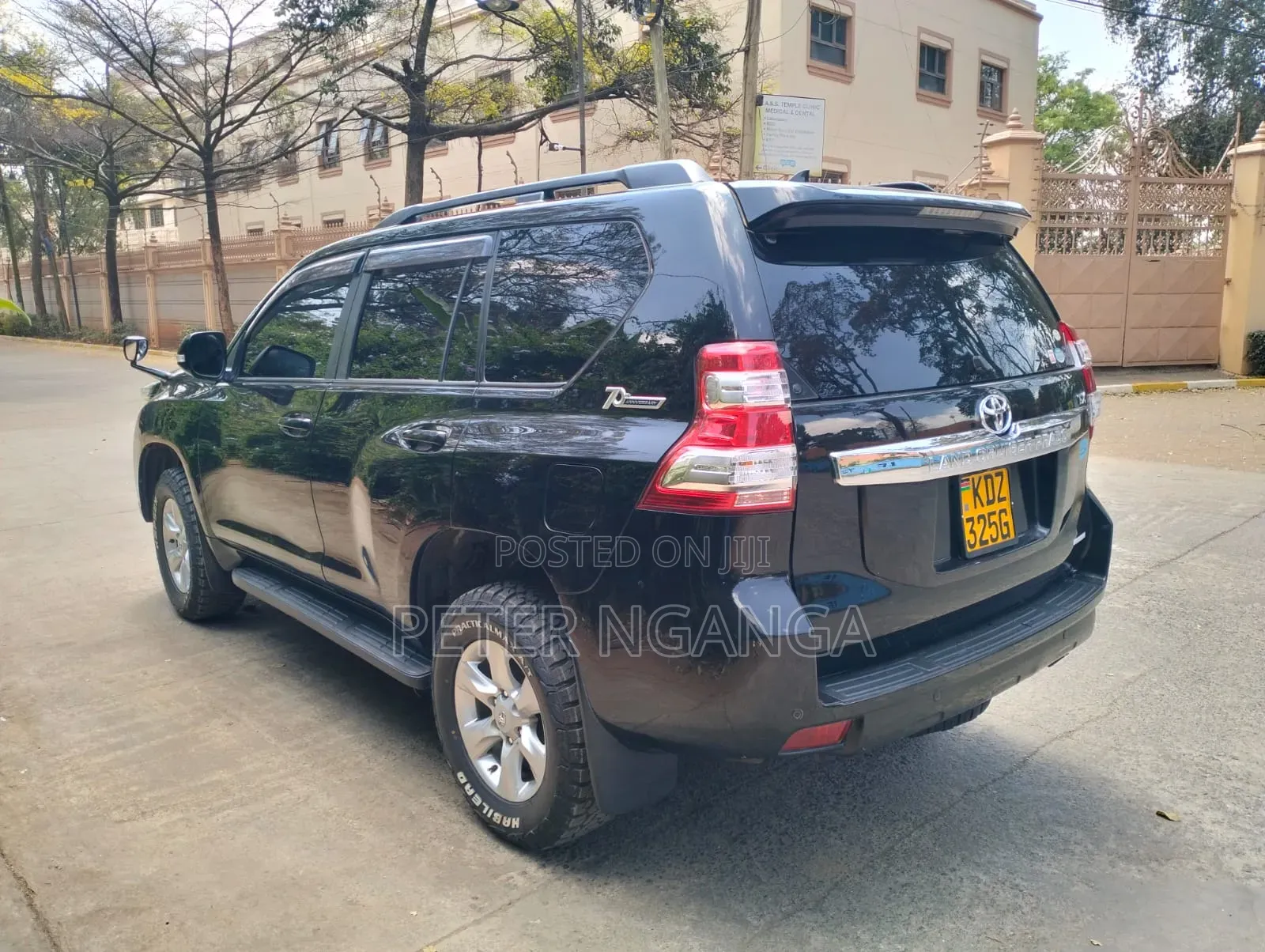 Toyota Land Cruiser Prado 2012 Matt Black