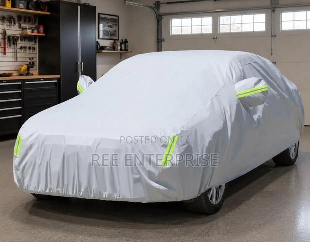 High Quality Universal Grey Car Cover With Fleece on the Inside Part