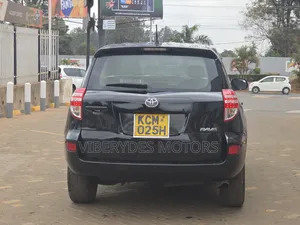 Toyota RAV4 2010 Black