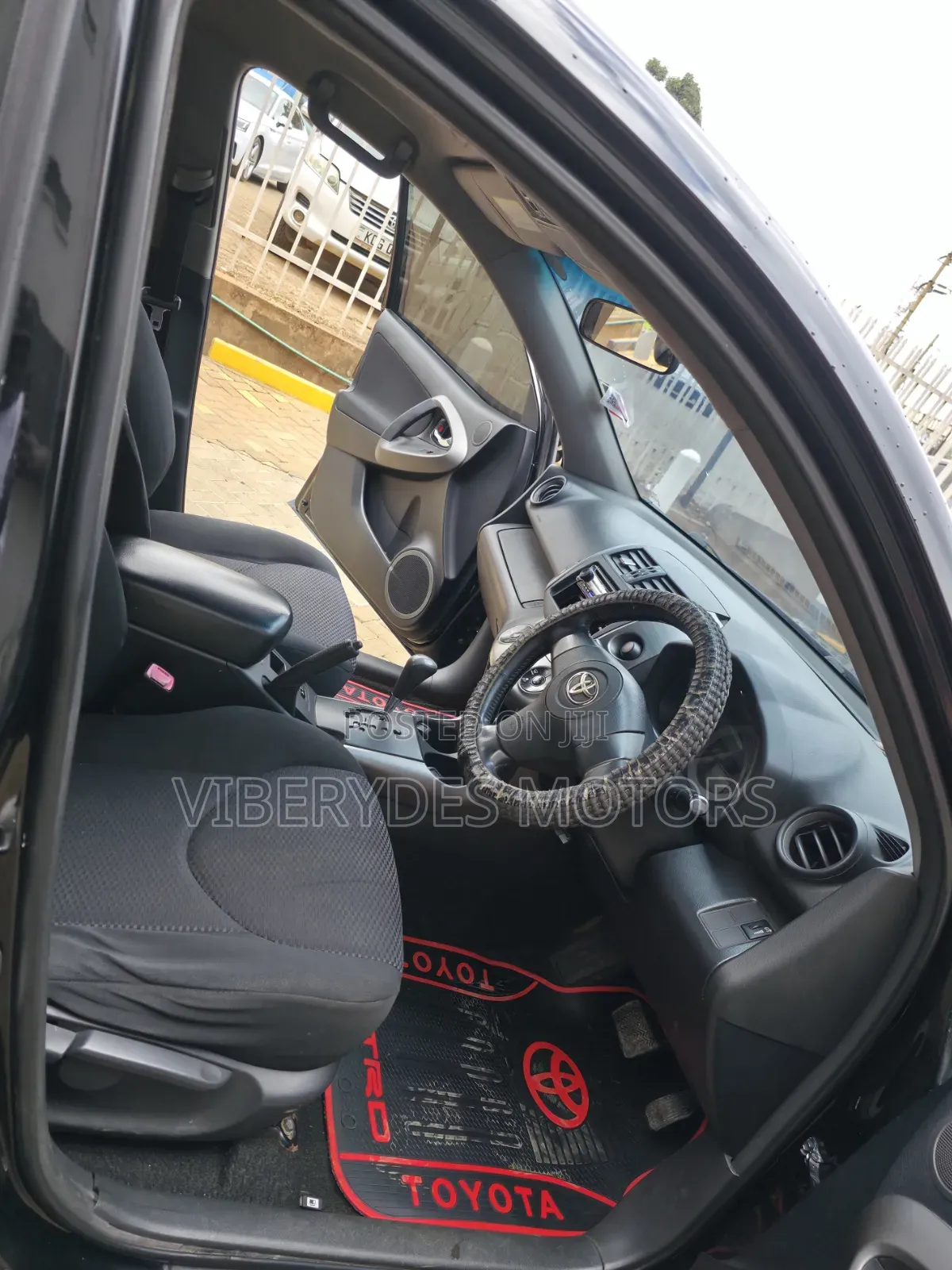 Toyota RAV4 2010 Black