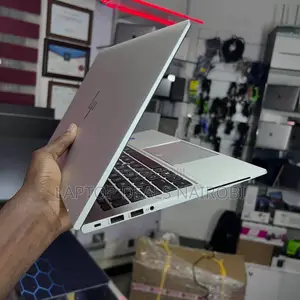 Laptop HP EliteBook 840 G8 16GB Intel Core i7 SSD 512GB