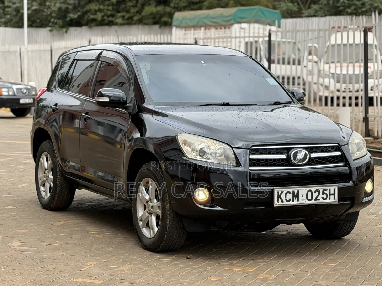 Toyota RAV4 2010 Black