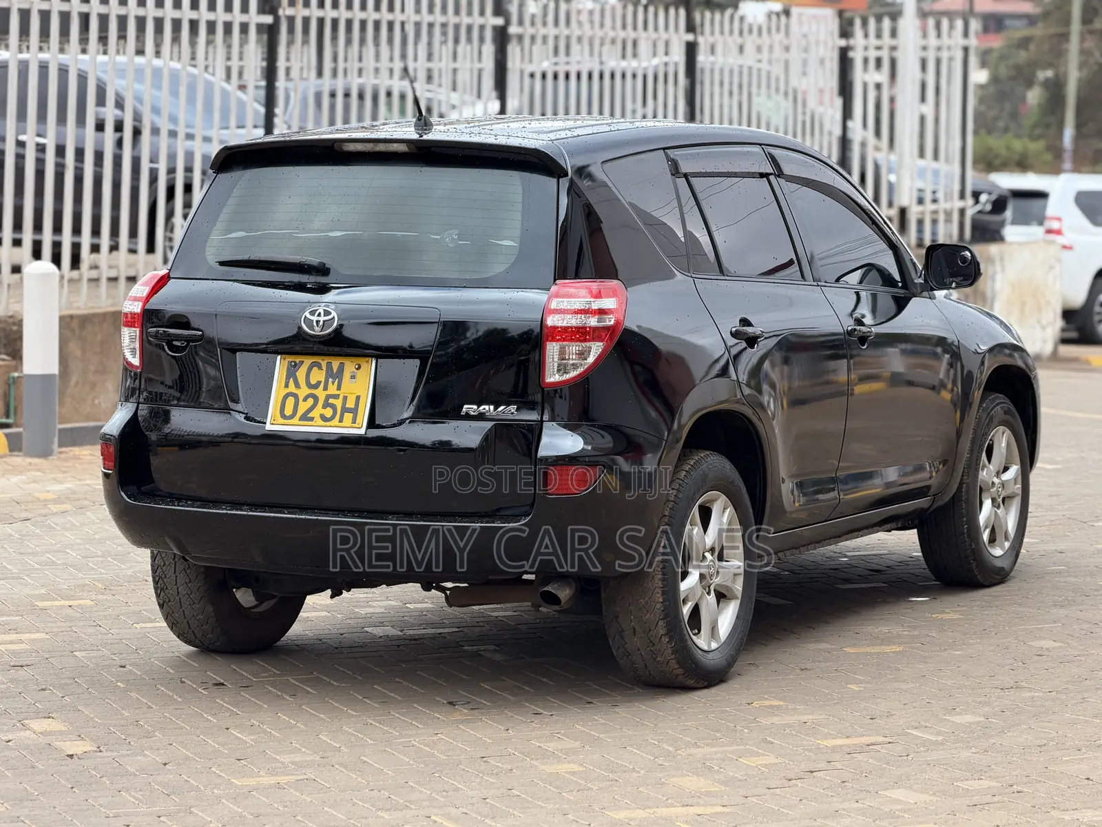 Toyota RAV4 2010 Black