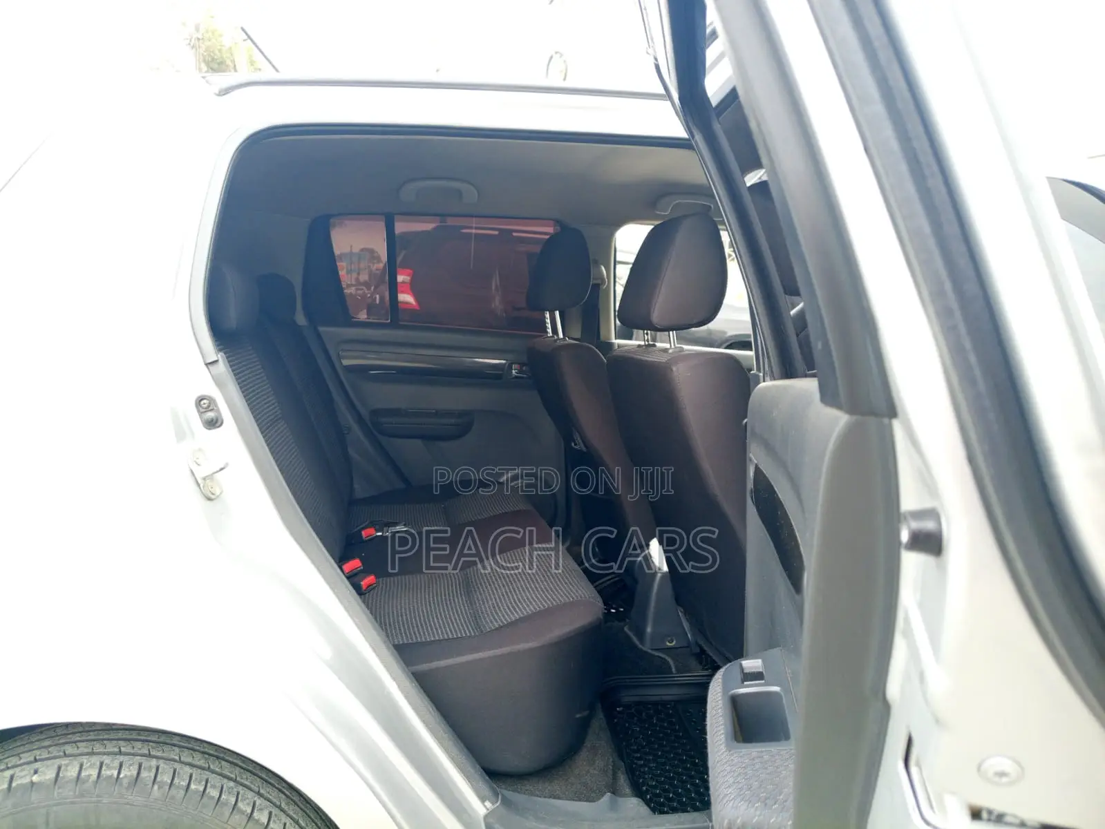 Suzuki Swift 2010 Silver