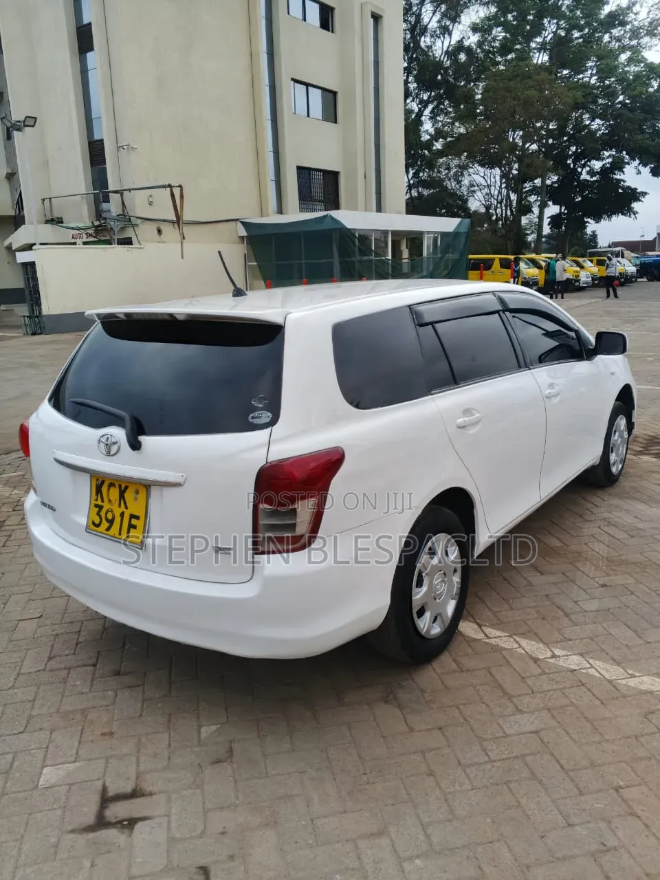 Toyota Corolla Fielder 2009 White