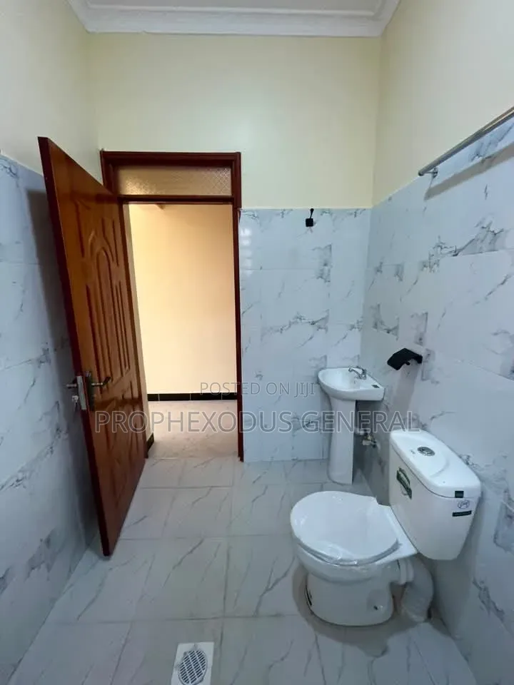 3bdrm Bungalow in Nkoroi for sale