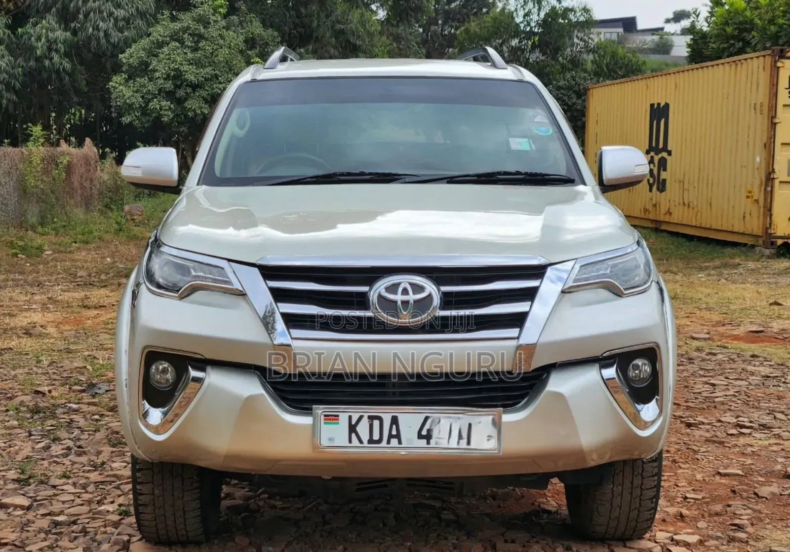 Toyota Fortuner 2012 Silver