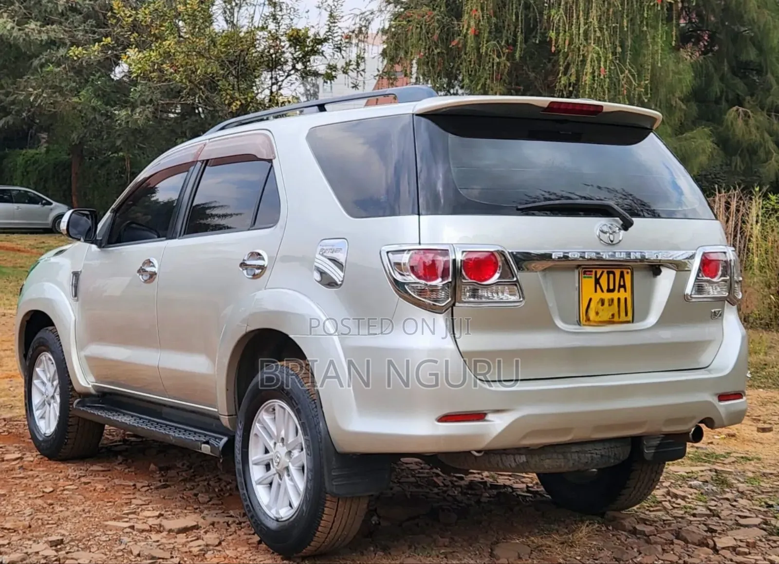 Toyota Fortuner 2012 Silver