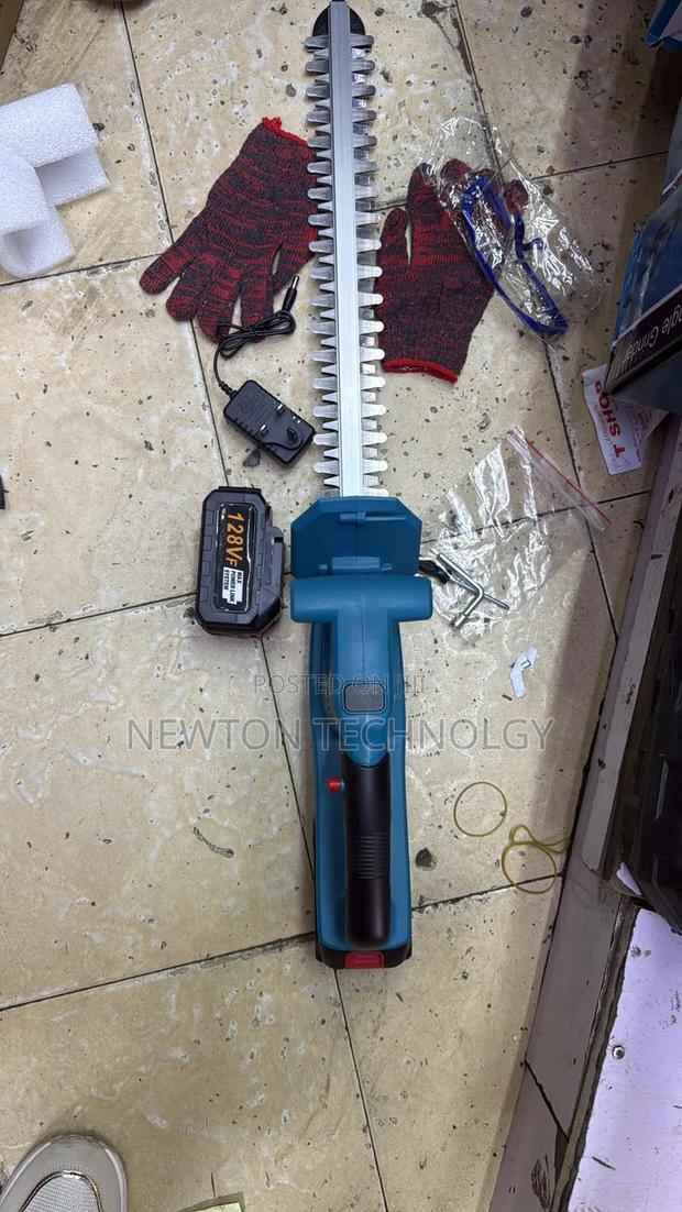 Cordless Hedge Trimmer