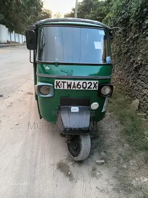 Piaggio 2021 Green
