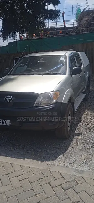 Toyota Hilux 2007 Silver