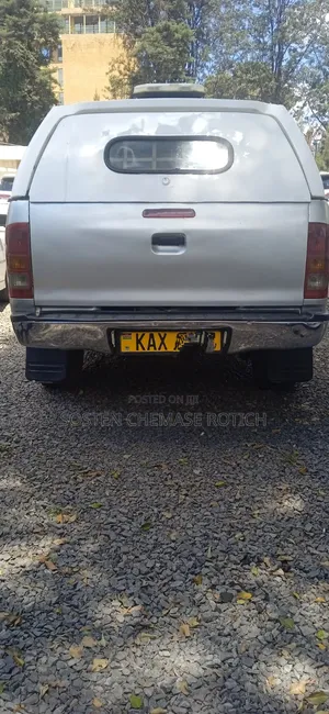 Toyota Hilux 2007 Silver