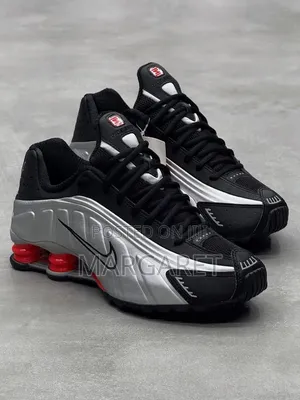 Nike Shox R4