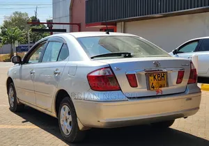 Toyota Premio 2003 Silver
