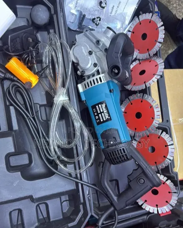 Makita Wall Chaser