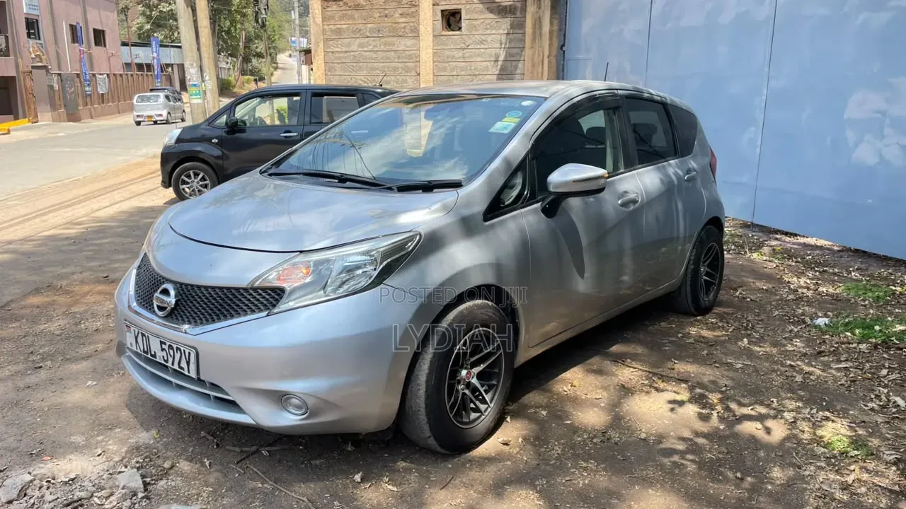 Nissan Note 2017 Silver