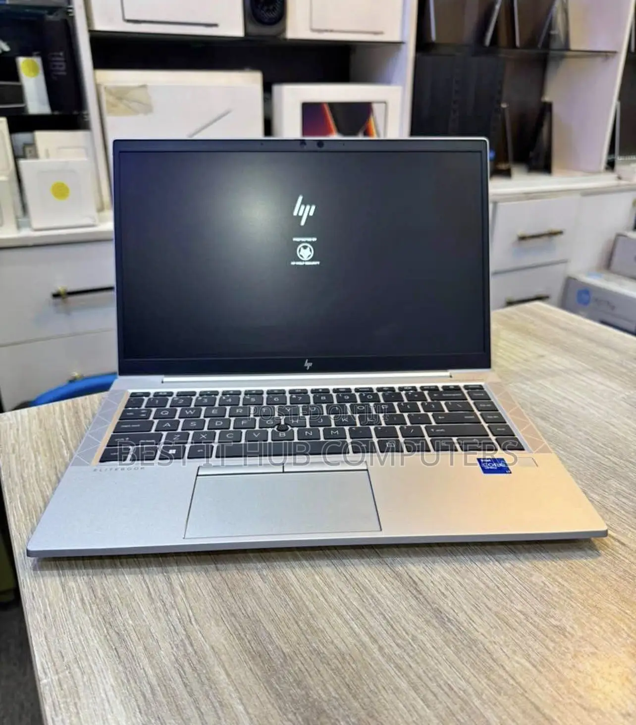 Laptop HP EliteBook 830 G8 16GB Intel Core i7 SSD 512GB