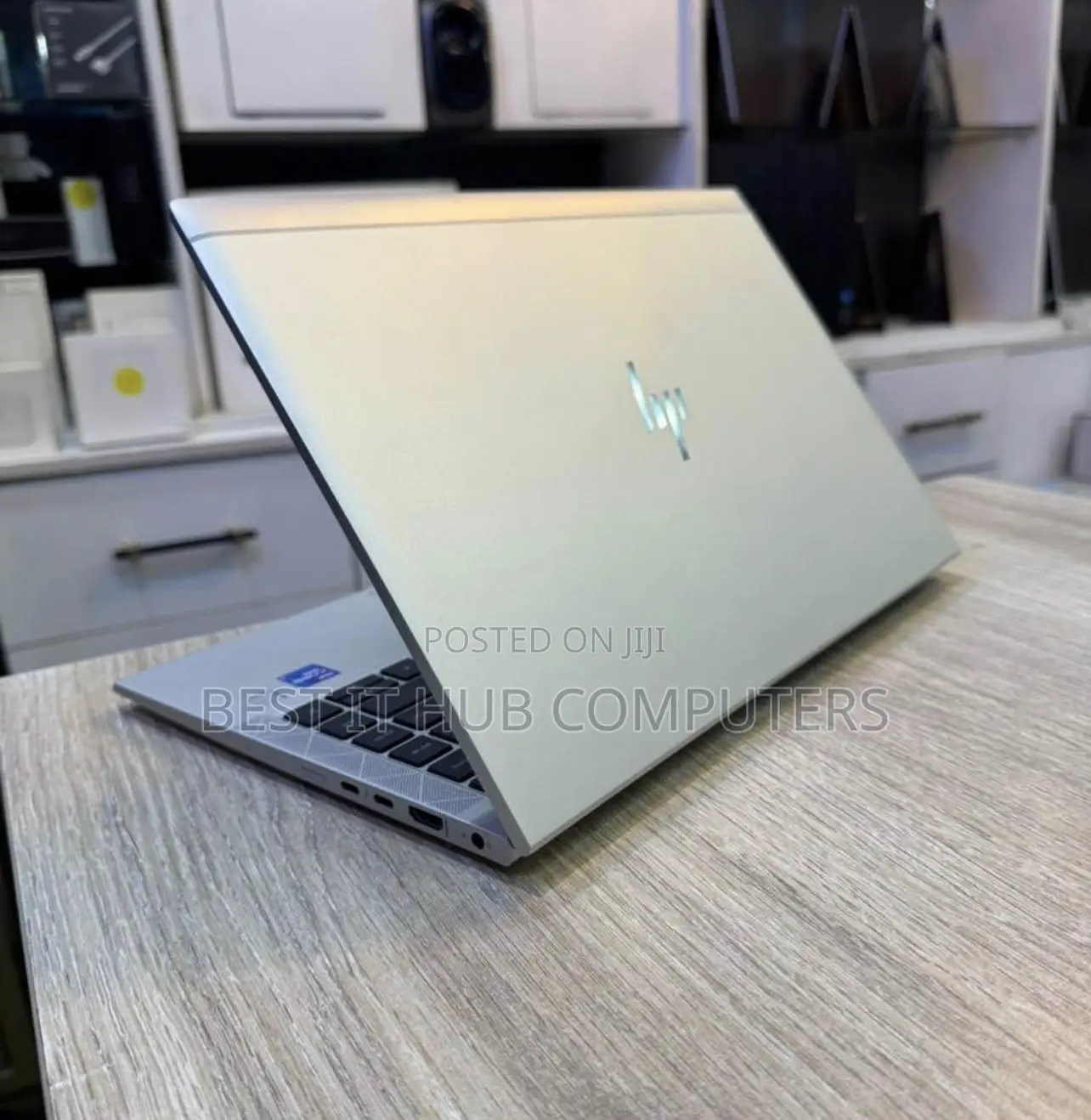 Laptop HP EliteBook 830 G8 16GB Intel Core i7 SSD 512GB