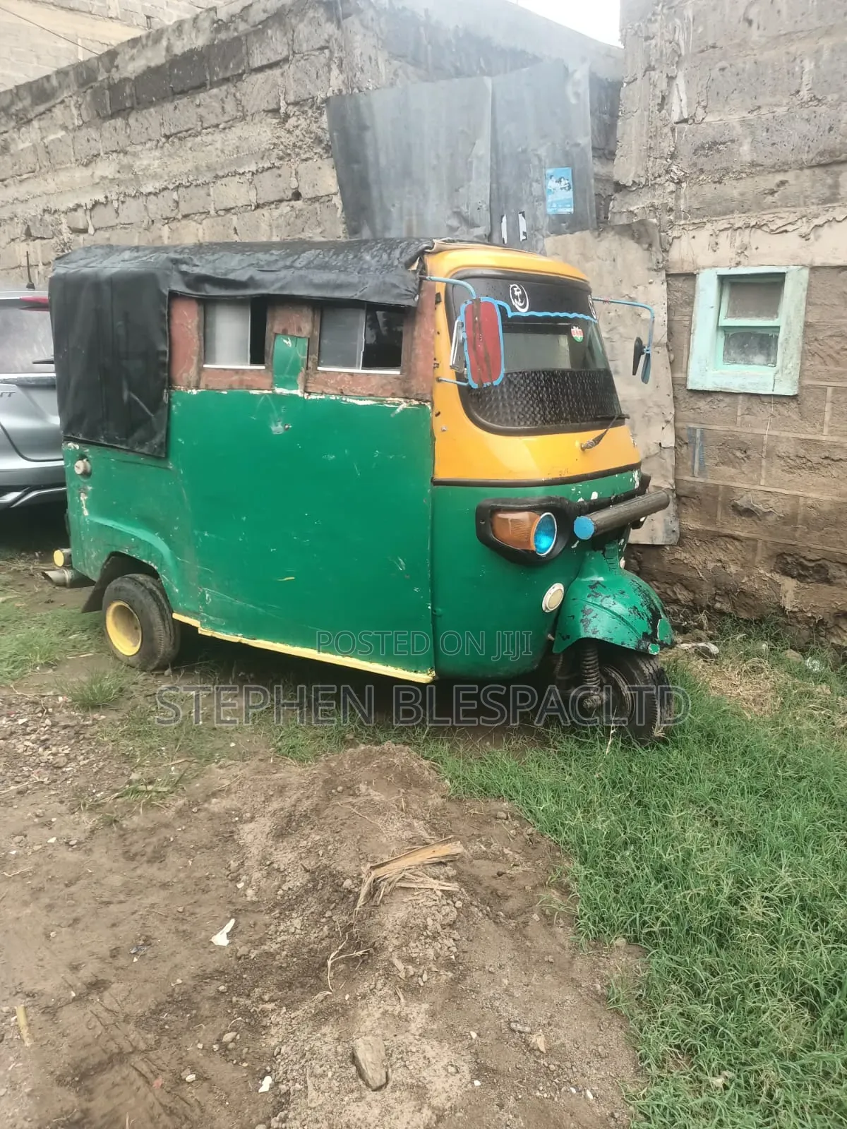 Piaggio 2010 Green