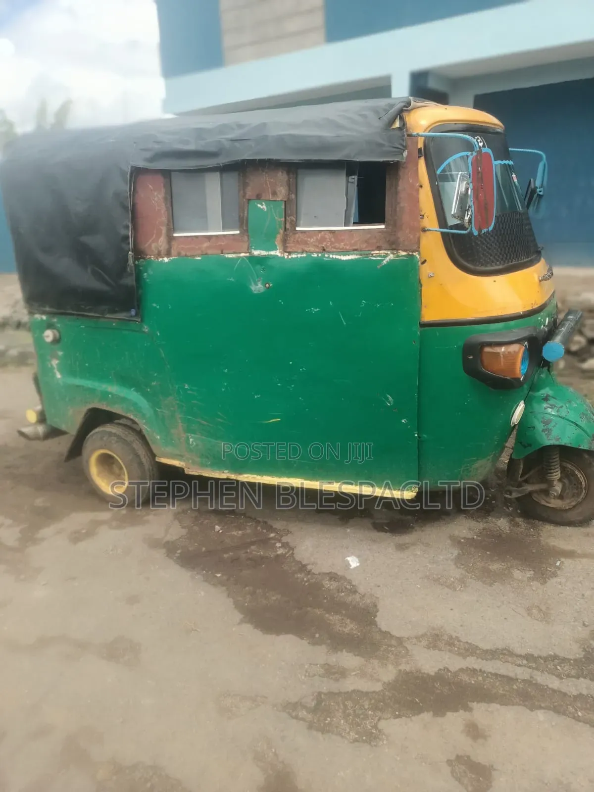 Piaggio 2010 Green