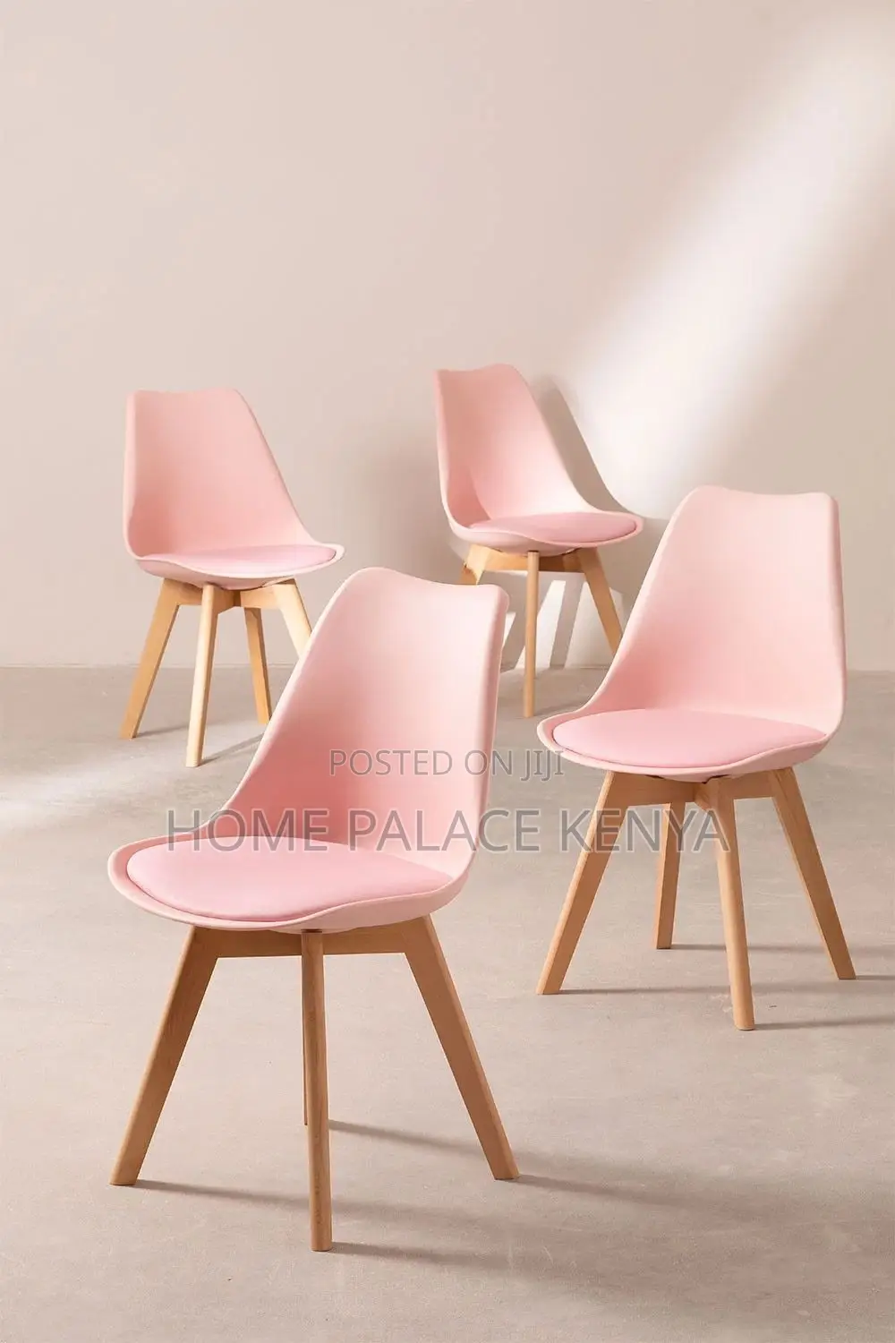 Eames Chair; Stylish Padded Eames Dining Chair for Home and Restaurant