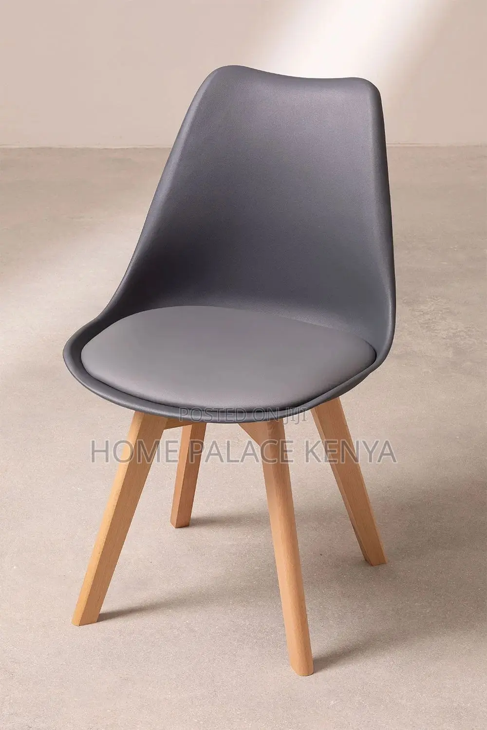 Eames Chair; Stylish Padded Eames Dining Chair for Home and Restaurant