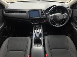 Honda Vezel 2019 White