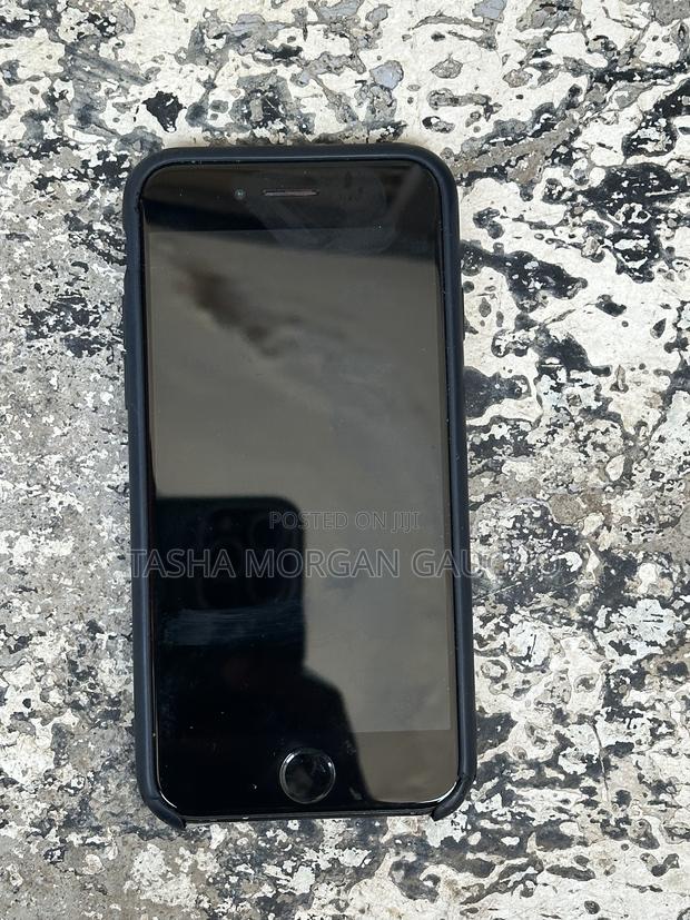 Apple iPhone 7 128 GB Black - thumbnail 3