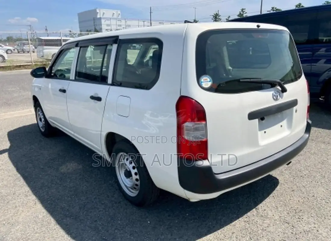 Toyota Probox 1.5 DX 4WD 2021 Pearl