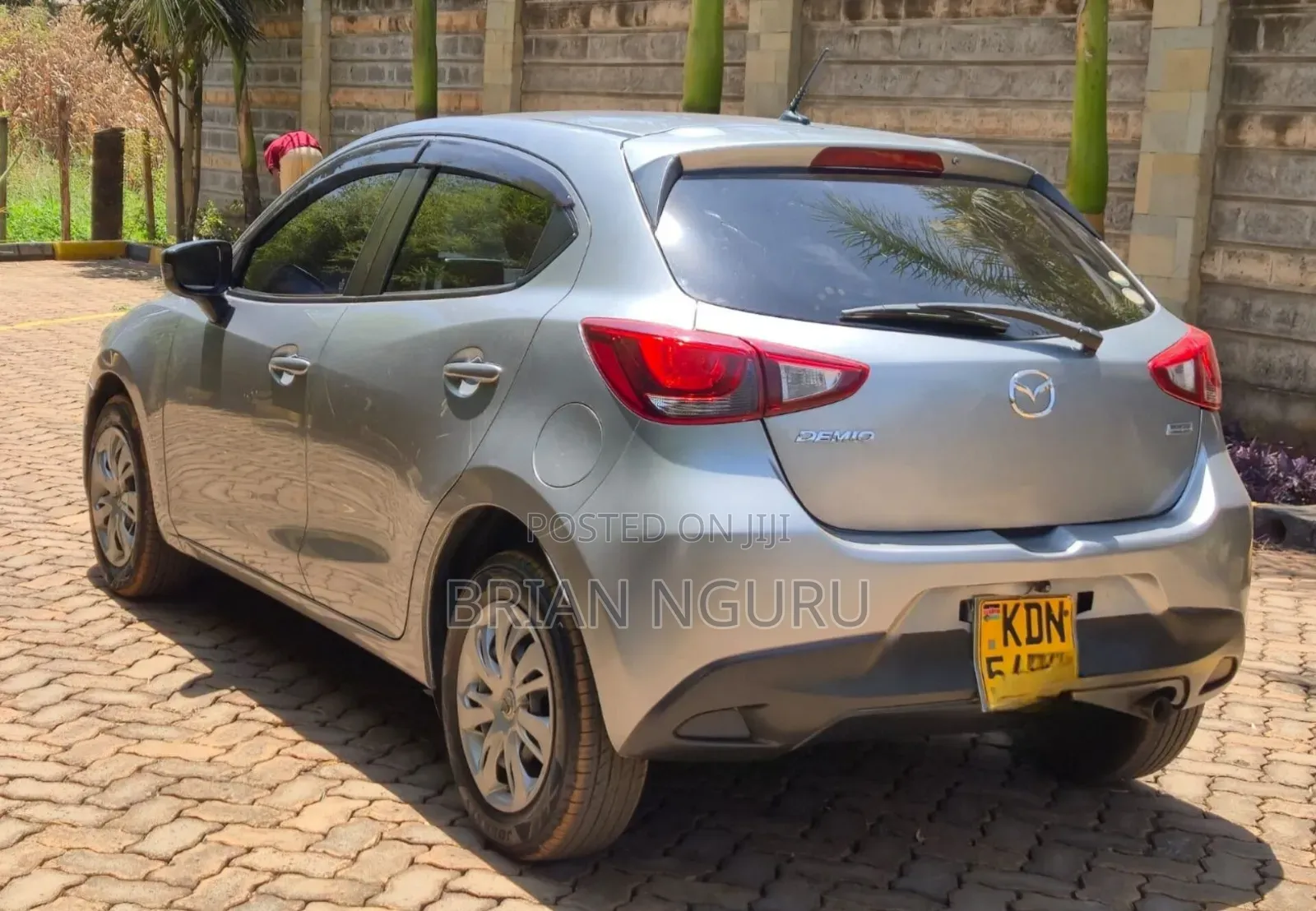 Mazda Demio 2016 Silver