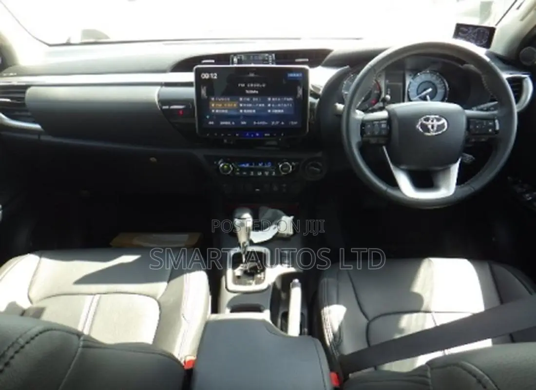 Toyota Hilux 2021 Pearl