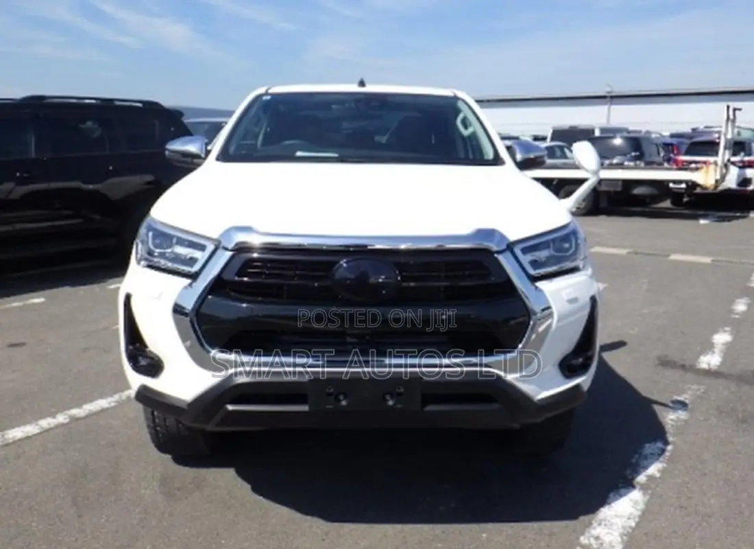 Toyota Hilux 2021 Pearl