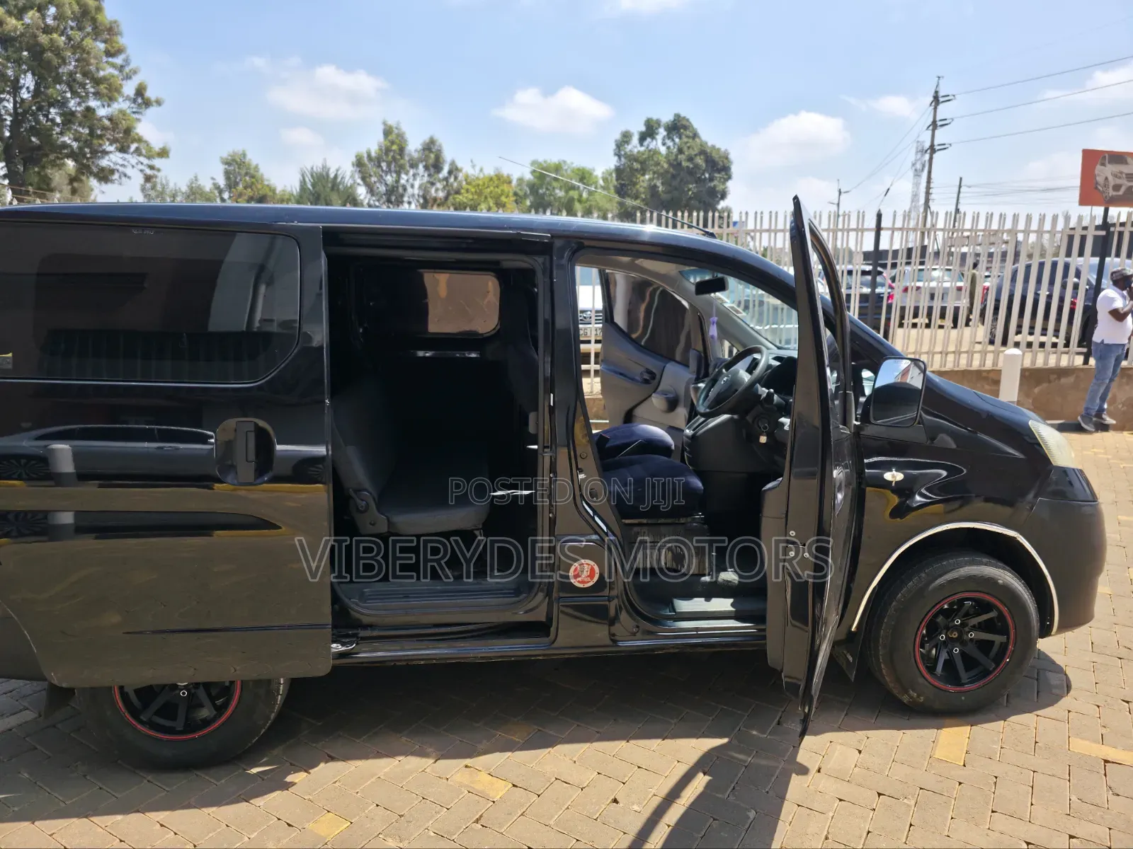 Nissan NV200 2013 Black