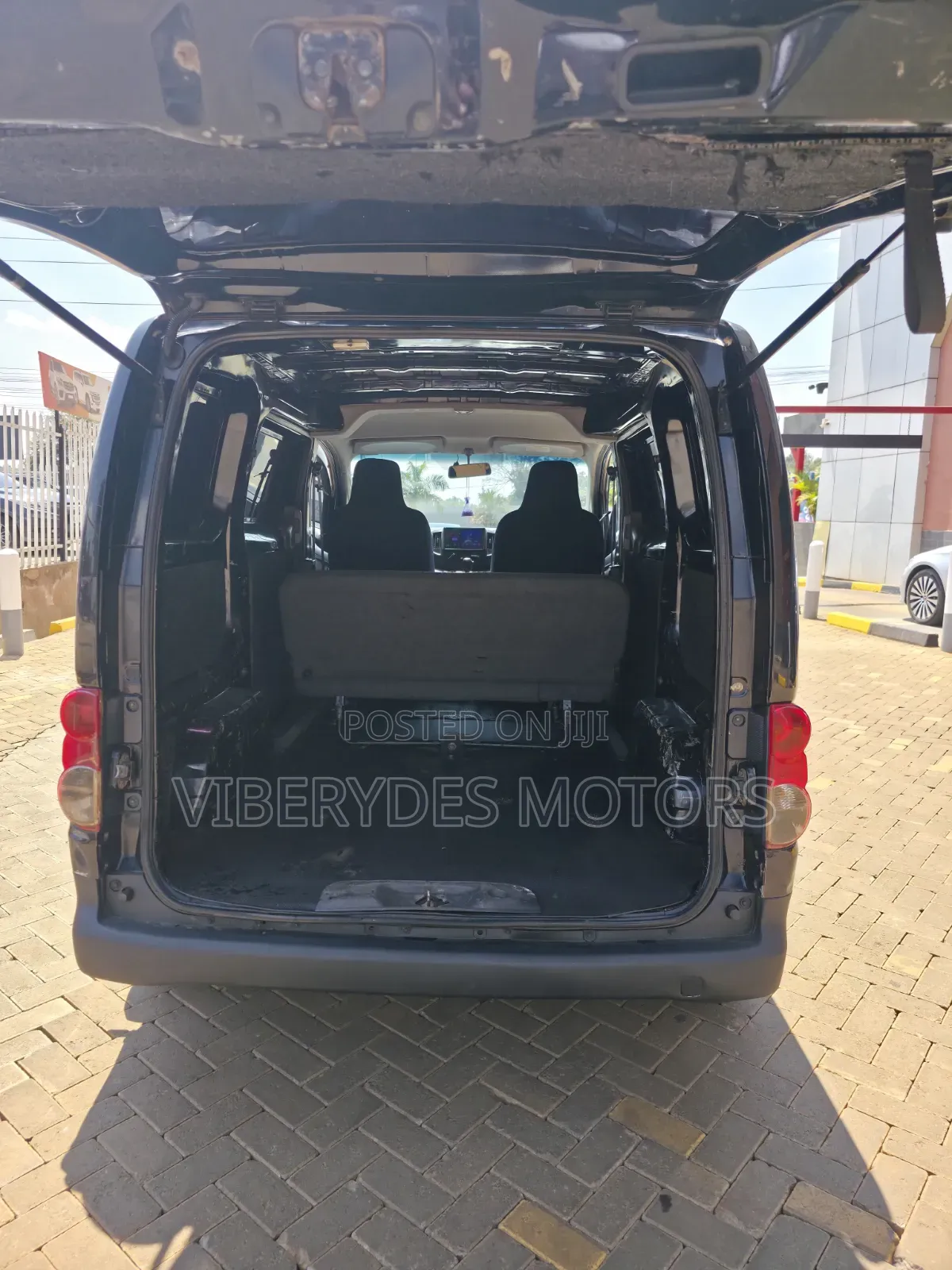 Nissan NV200 2013 Black