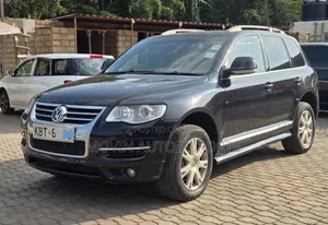 Volkswagen Touareg 2006 Gray