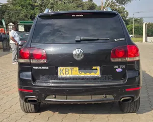 Volkswagen Touareg 2006 Gray