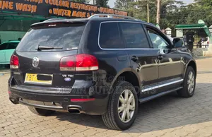 Volkswagen Touareg 2006 Gray
