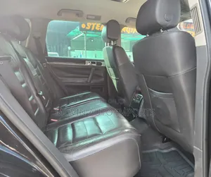 Volkswagen Touareg 2006 Gray