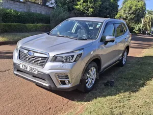 Subaru Forester 2018 Silver