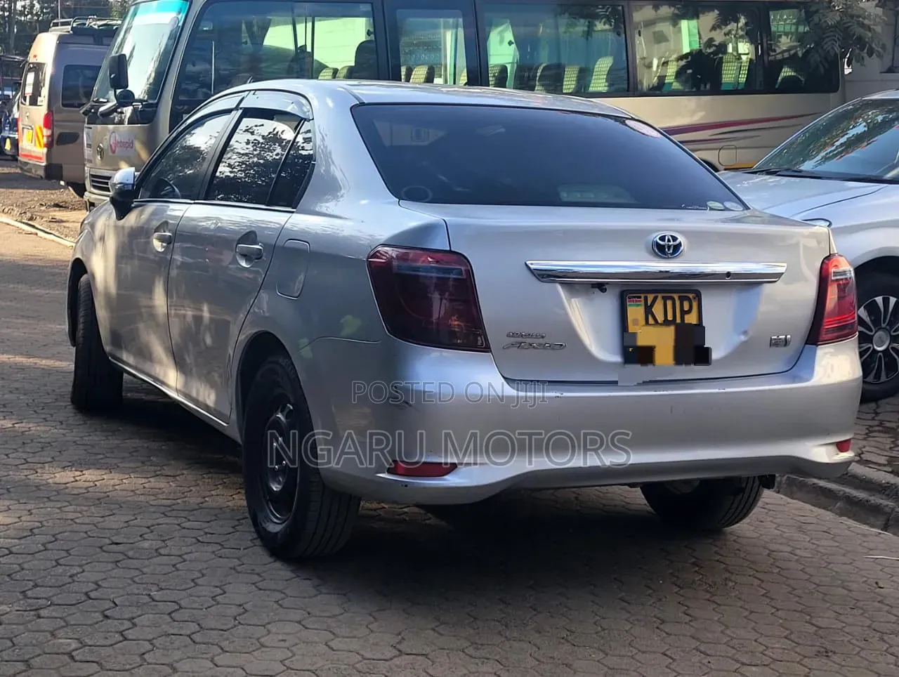 Toyota Axio 2017 Silver