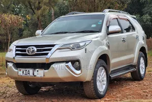 Toyota Fortuner 2012 Brown