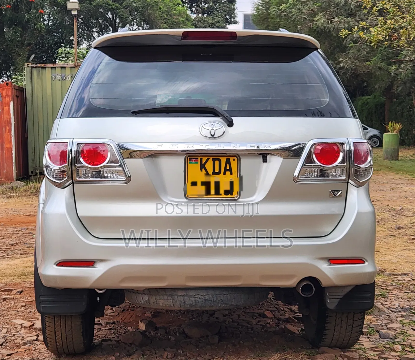Toyota Fortuner 2012 Brown
