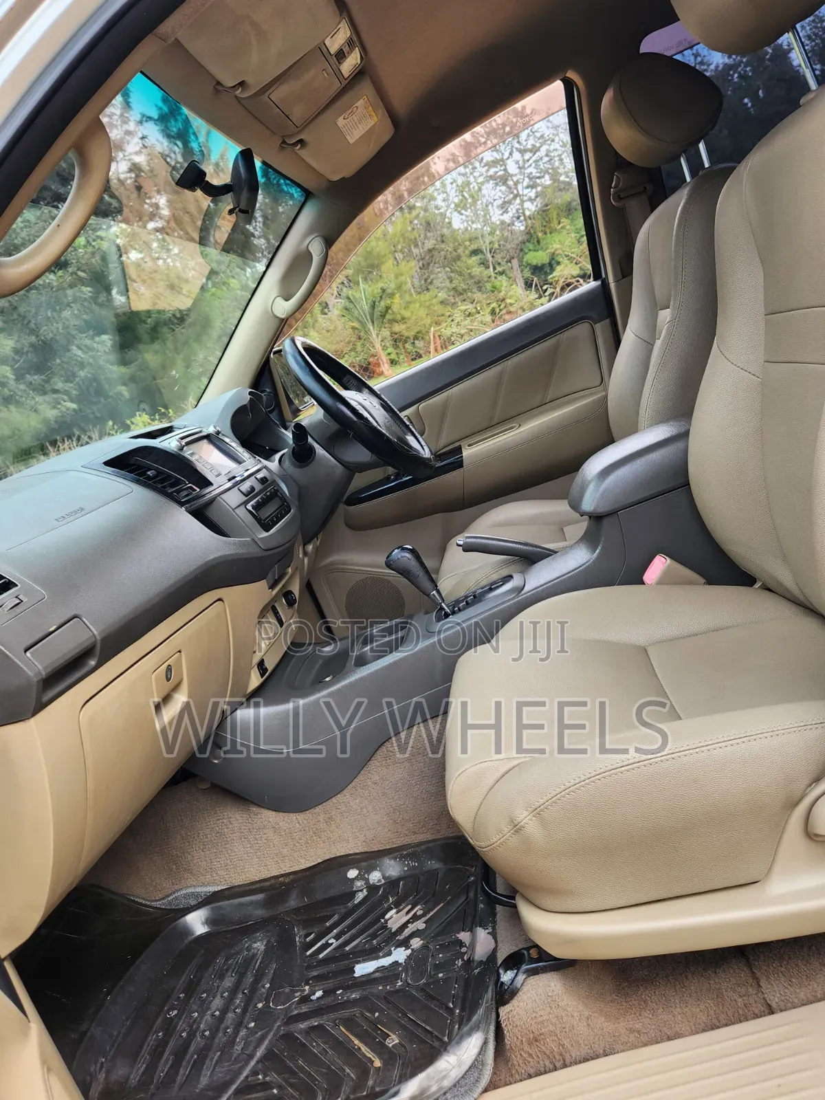 Toyota Fortuner 2012 Brown