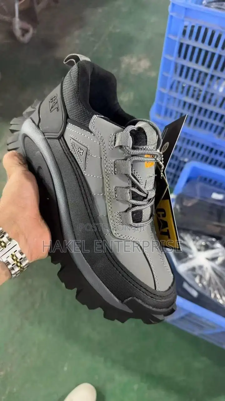 CATERPILLAR Boot