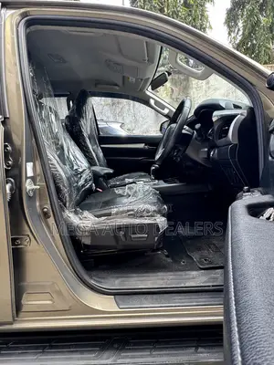 Toyota Hilux 2.8 Diesel 2020 Brown