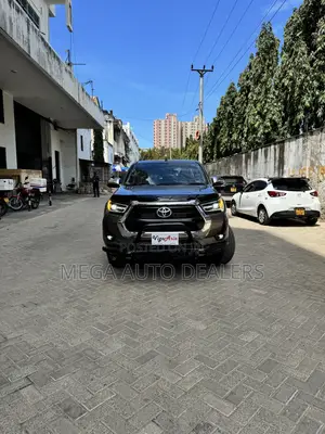 Toyota Hilux 2.8 Diesel 2020 Brown