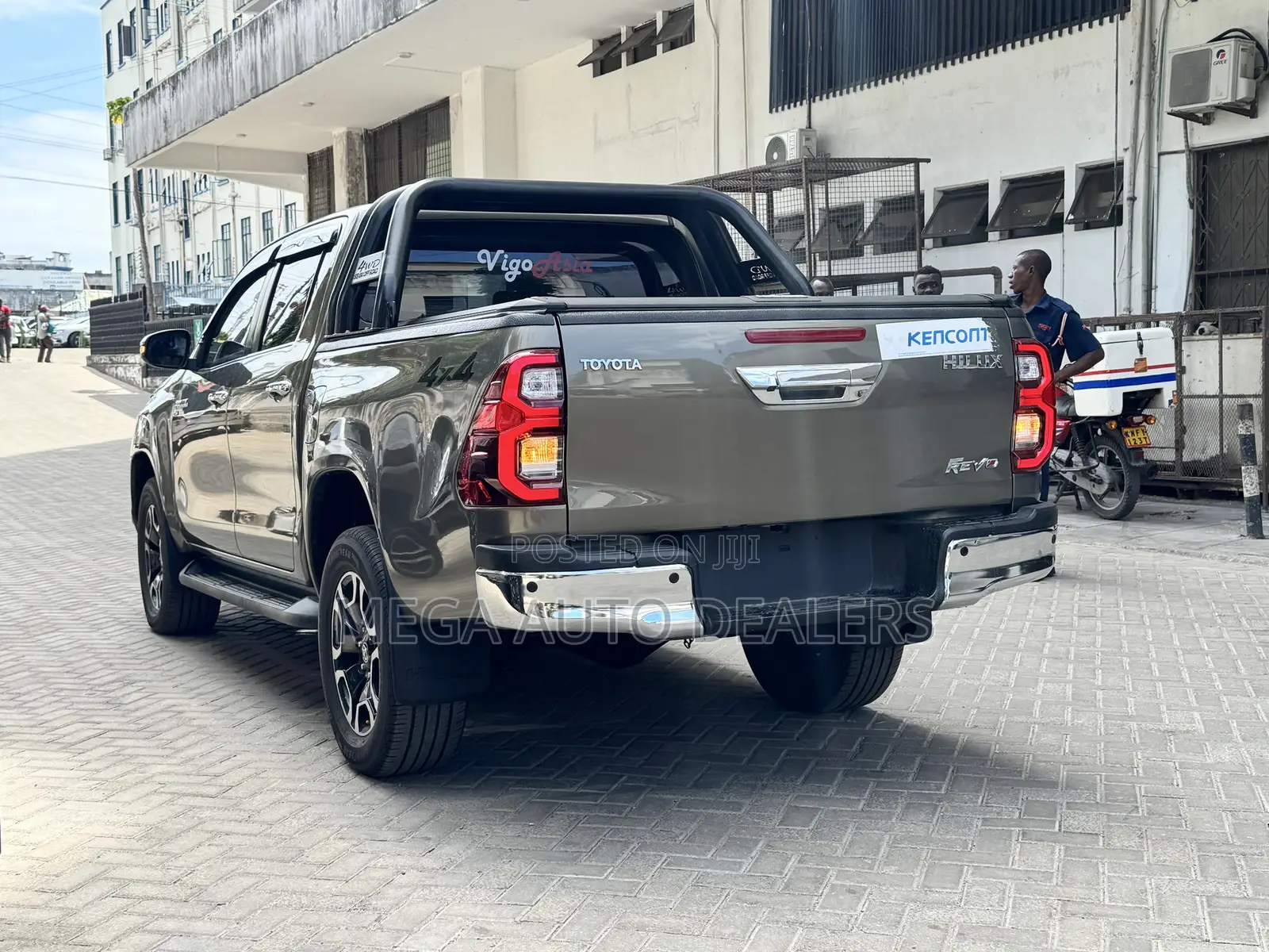Toyota Hilux 2.8 Diesel 2020 Brown
