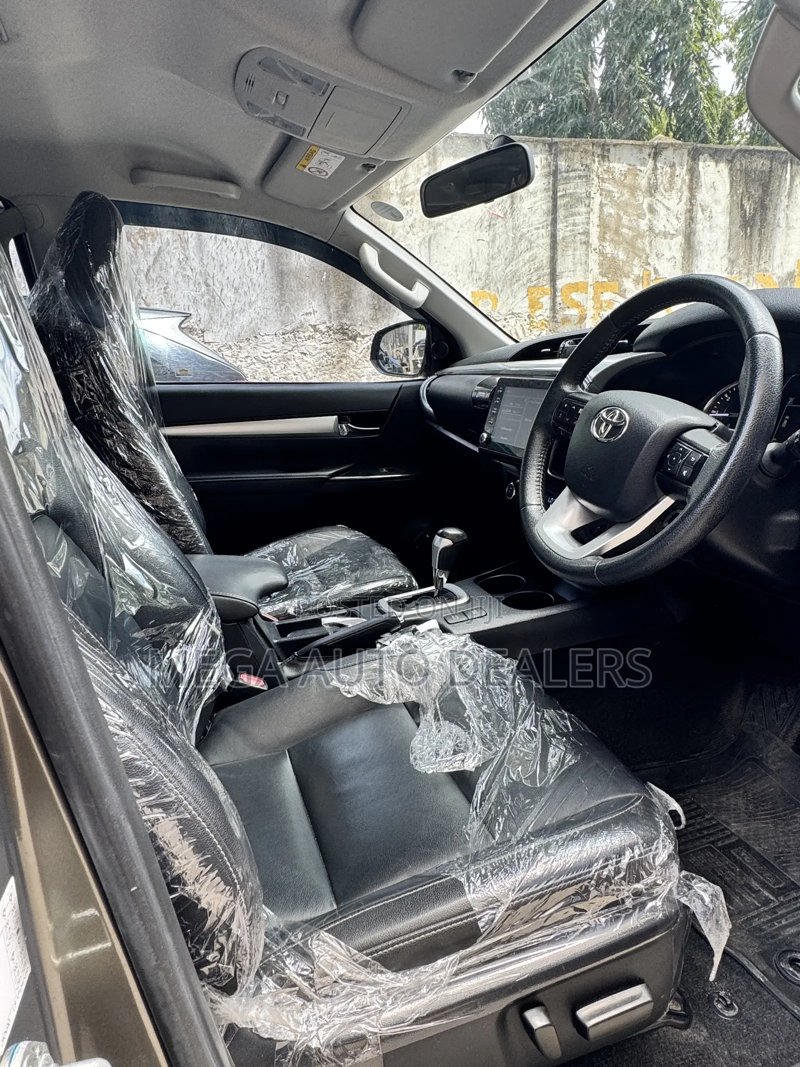 Toyota Hilux 2.8 Diesel 2020 Brown