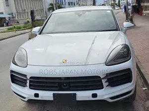 Porsche Cayenne S AWD 2019 Pearl