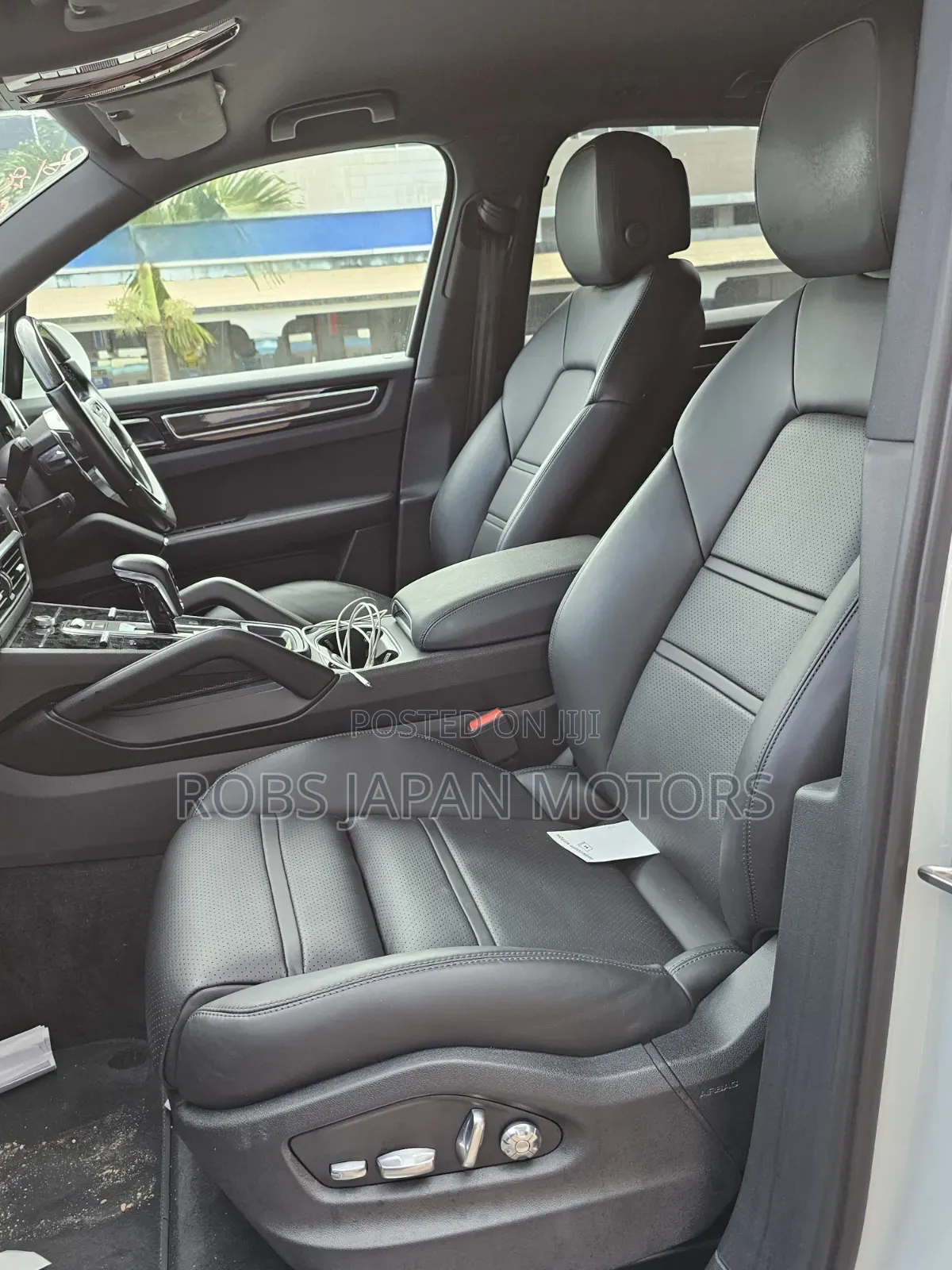 Porsche Cayenne S AWD 2019 Pearl